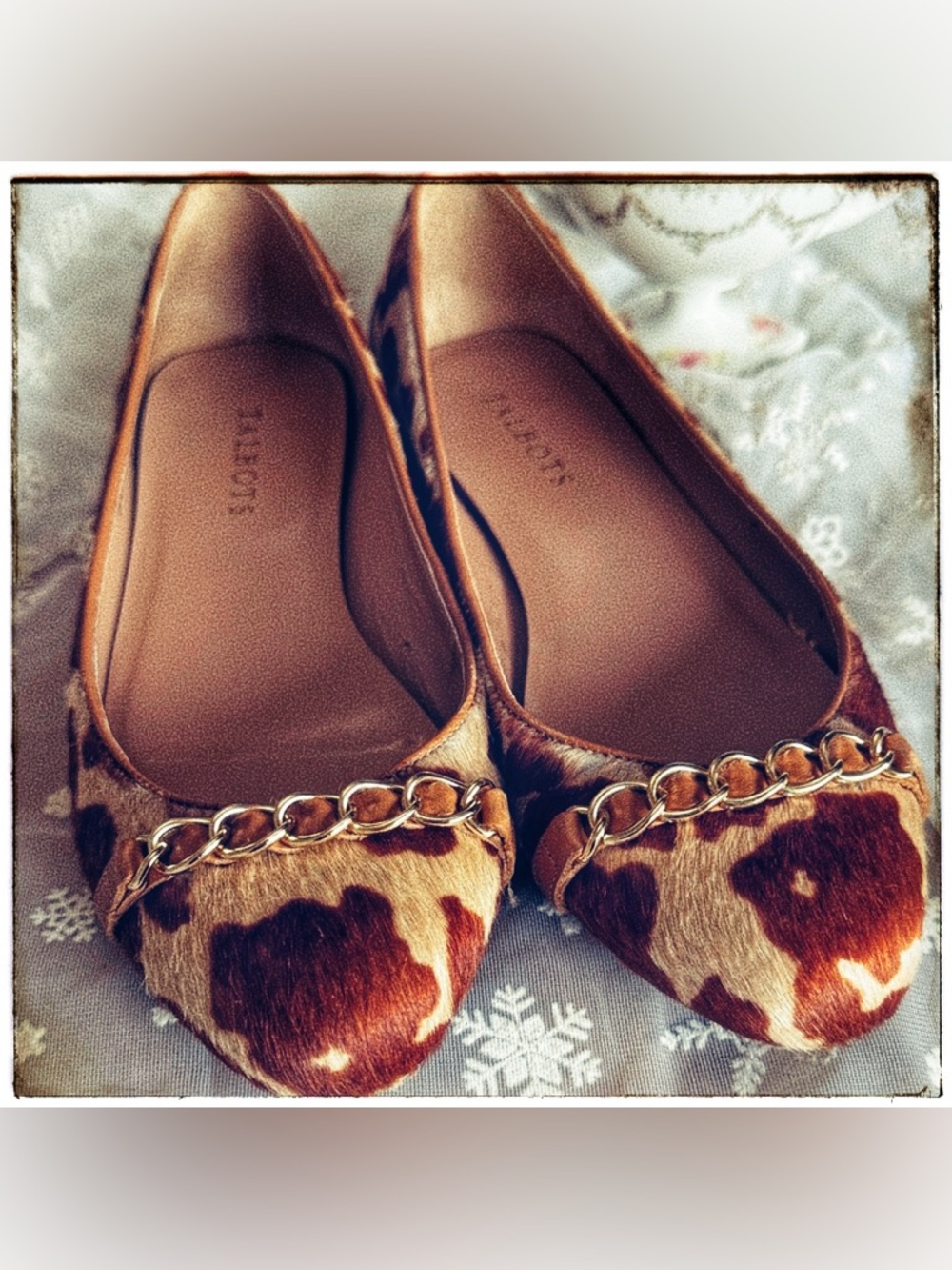Talbots Cow Print Calf Hair Flats Gold Chain Pointed Toe Chic Statement Shoes